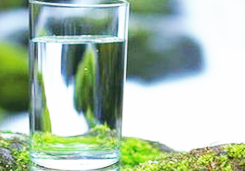 多喝水促进消化